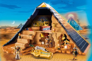 Geschenkidee für kleine Geschichtsfans: Die Welt der Pharaonen fürs Kinderzimmer. Foto: djd/Playmobil